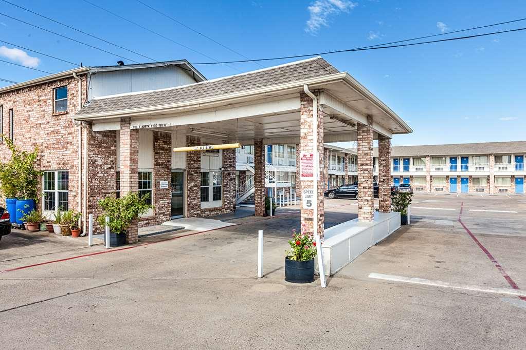 Motel 6 Fort Worth - Northside Bagian luar foto