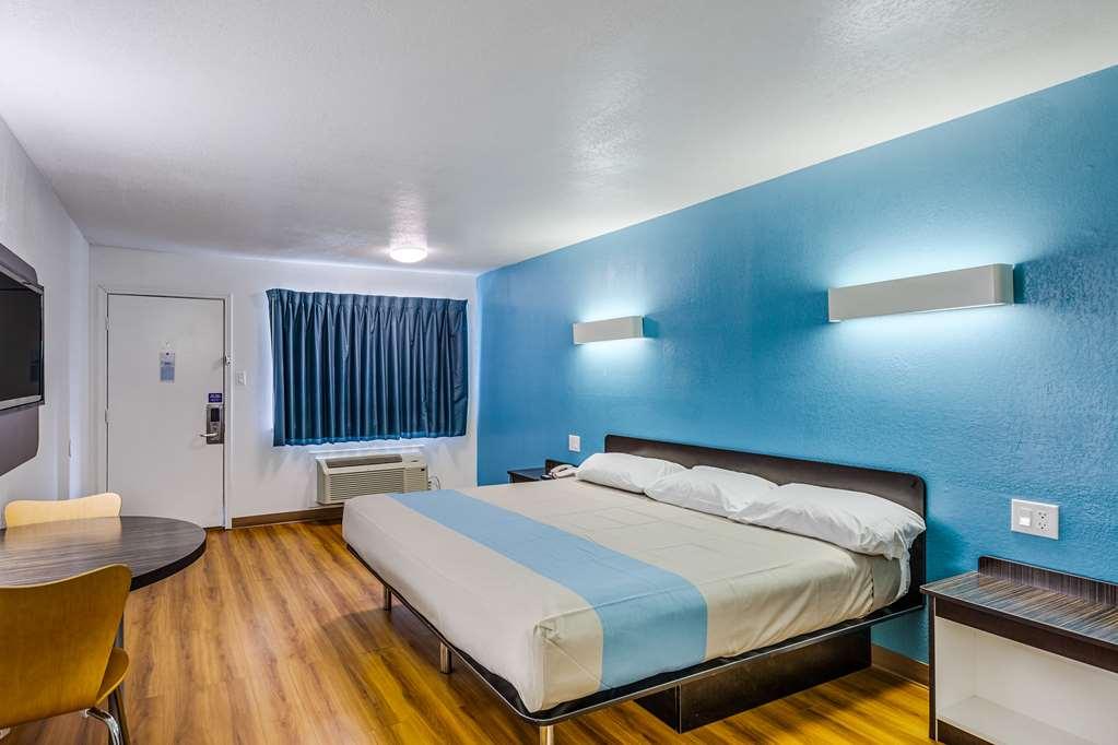 Motel 6 Fort Worth - Northside Ruang foto